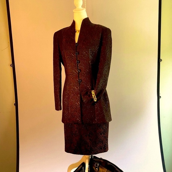 Carmen Marc Valvo Glistening Fabric Formal Evening Suit - Picture 7 of 9